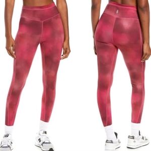 NWOT- Free People Movement Beat The Heat Reversible Leggings